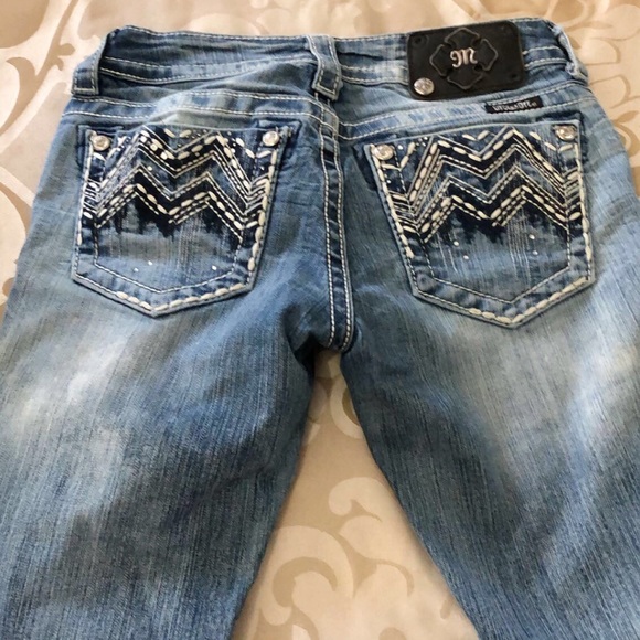 Jeans - Picture 2 of 2